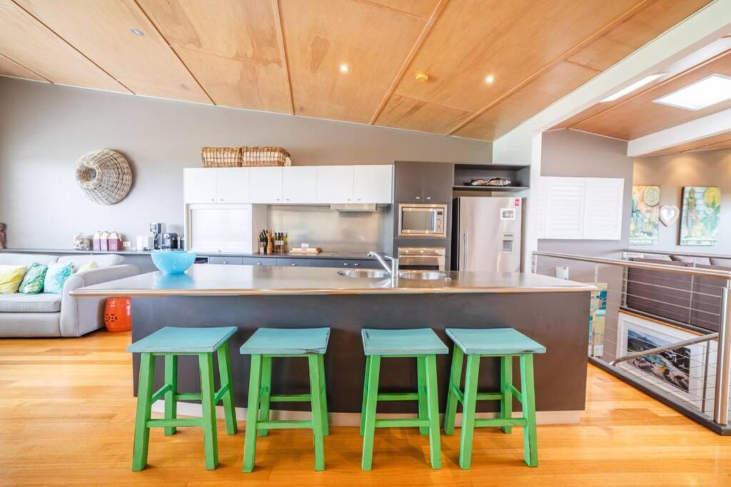 Saltwater 5 - Sleeps 8 - Close To Main Point Lookout