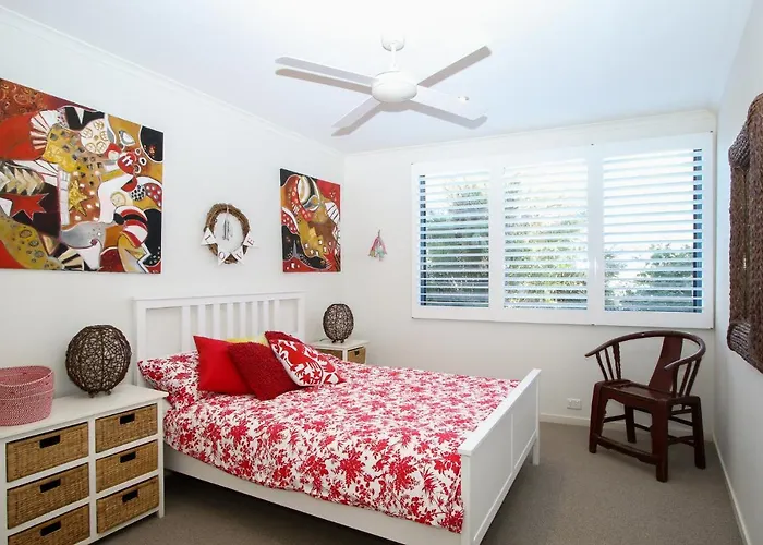 Saltwater 5 - Sleeps 8 - Close To Main Beach